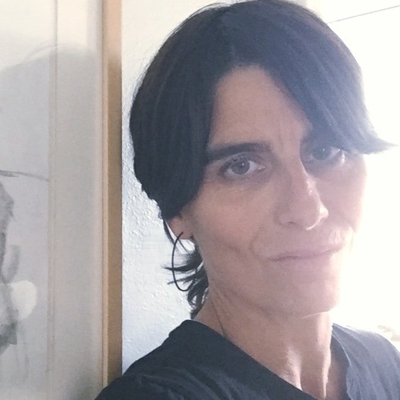 Meet your Posher, Isabelle - Picture 1 of 1